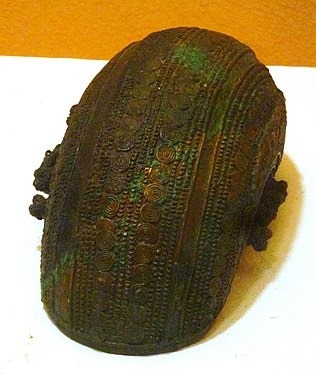 Cresentric bowl bronze 9th century Igbo Ukwu Nigeria